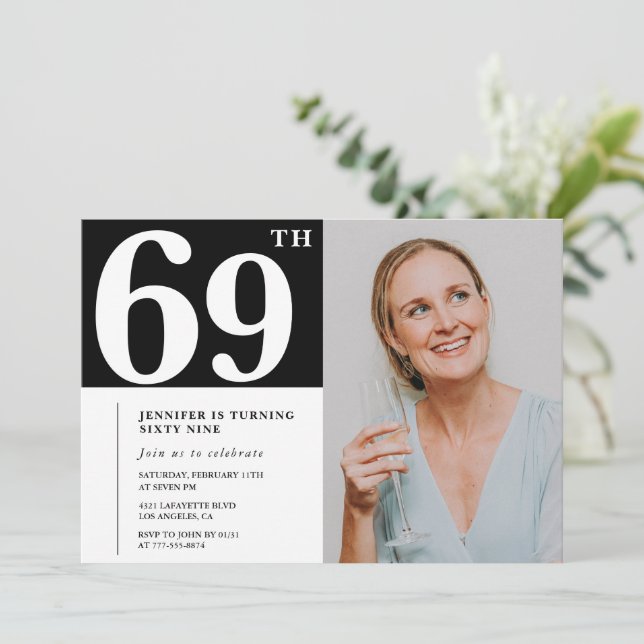 Invitaciones para cumpleaños 69 en foto en blanco  (Anverso de pie)