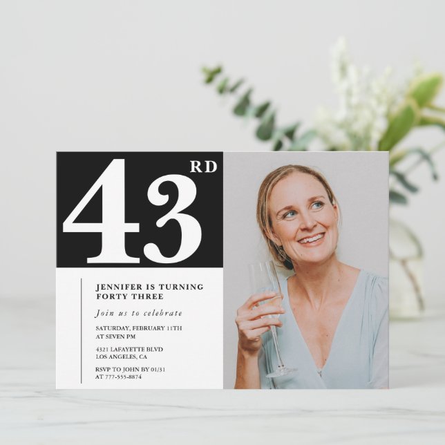 Invitaciones para cumpleaños número 43 con foto en (Anverso de pie)