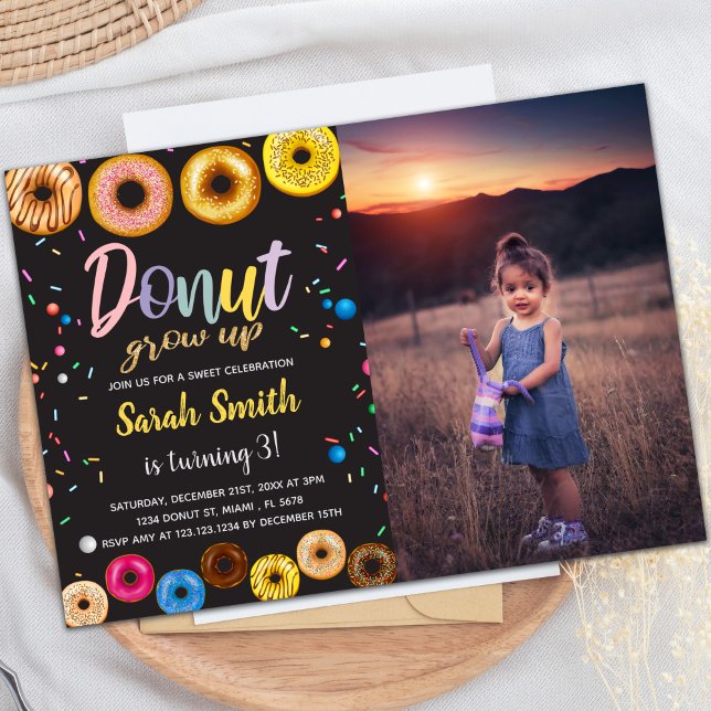 Invitaciones para fiestas de personalizable para n (Black Colors Donut Birthday Invitations with photo)