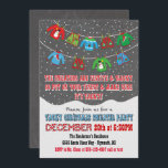 Invitaciones para sudar a los Navidades chalkboard<br><div class="desc">¡Qué lindo! Arroja una divertida fiesta de navidades cursi con suéter fúnebre colorido y chalecos colgados en el tendedero con nieve cayendo y tipografía divertida todo sobre un fondo de pizarra. Ilustracion dibujado a mano por McBooboo.</div>