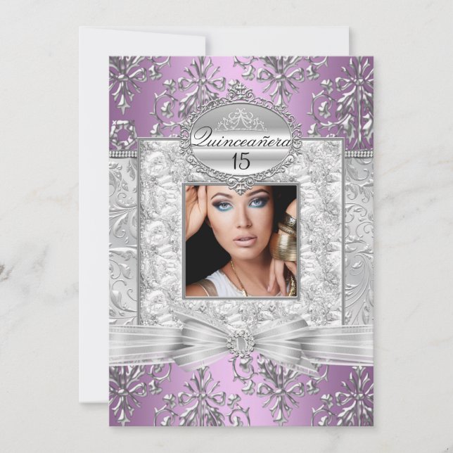 Invitaciones Quinceanera de Damasco morado y plate (Anverso)