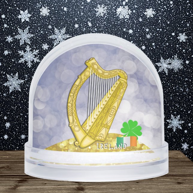 Ireland Snow Globe, Irish Flag, Shamrock / Harp (Ireland Snow Globe / Holiday)