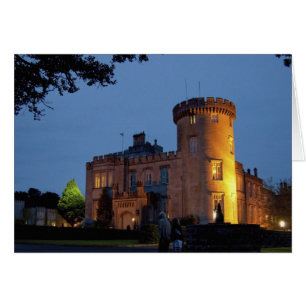 Irlanda, el castillo de Dromoland iluminado al ano