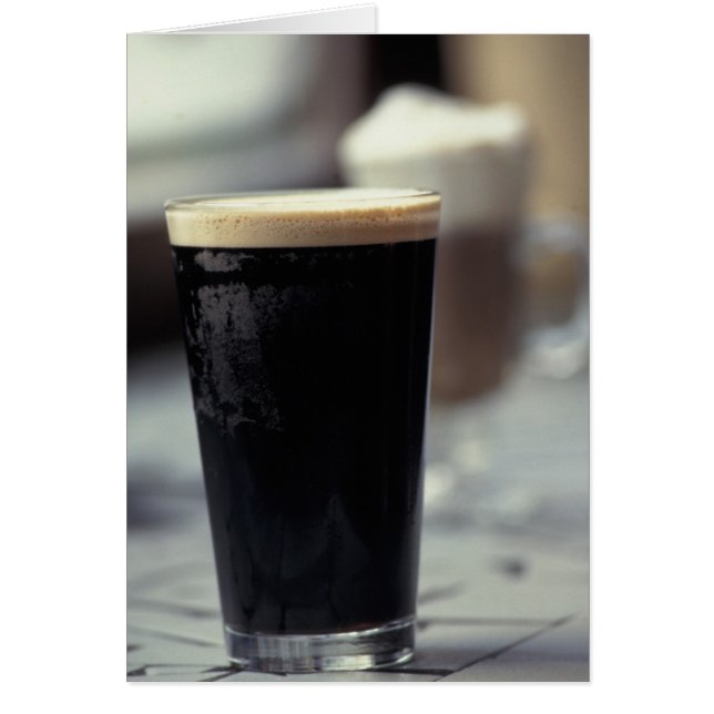 Irlanda. Pinta de cerveza negra. (Frente)