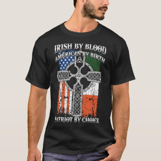 Irlandés por las camisetas del americano de la