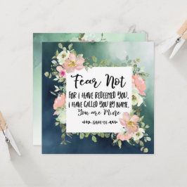 Isaías 43:1 Miedo no Biblia versus tarjeta cristia