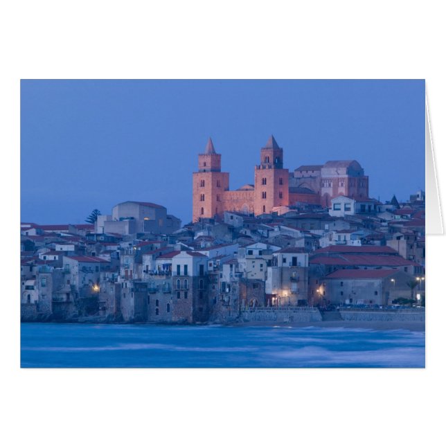 Italia, Sicilia, Cefalu, Vista al Duomo desde (Anverso (Horizontal))