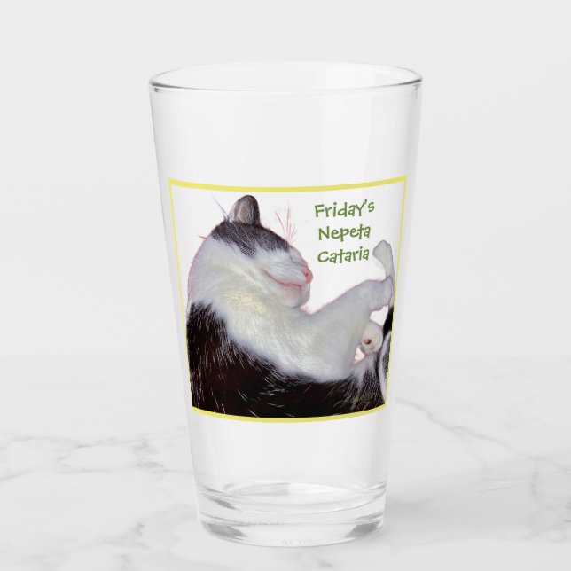 It's Friday have a glass. Drinkware Glass Pint (Anverso)