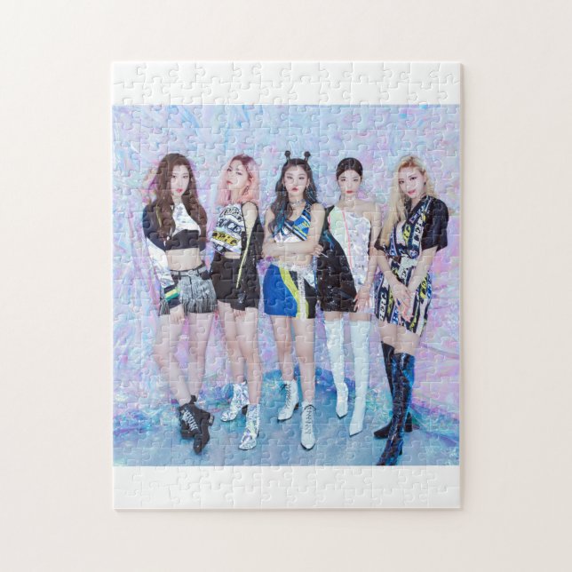 Itzy Puzzle (Vertical)