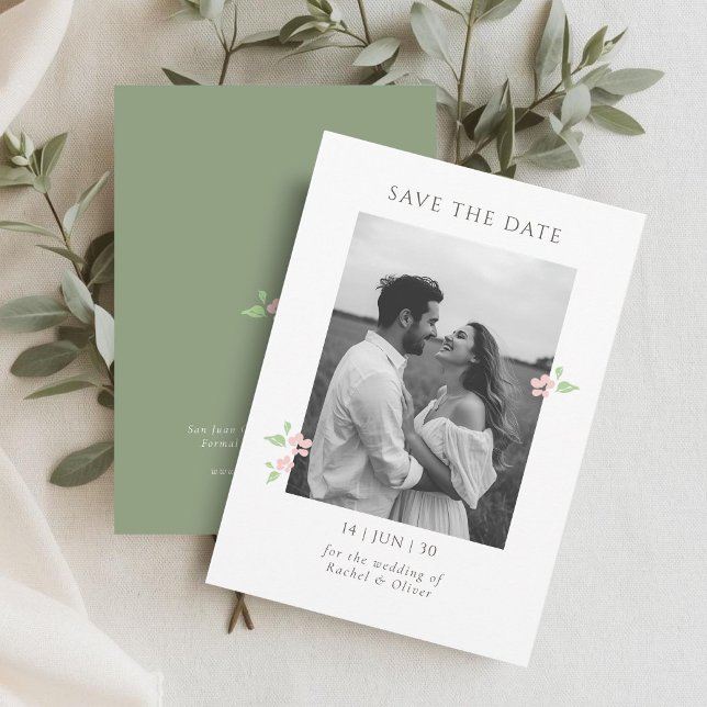 Ivory & Green | Chic Floral Wedding Save the Date (Subido por el creador)
