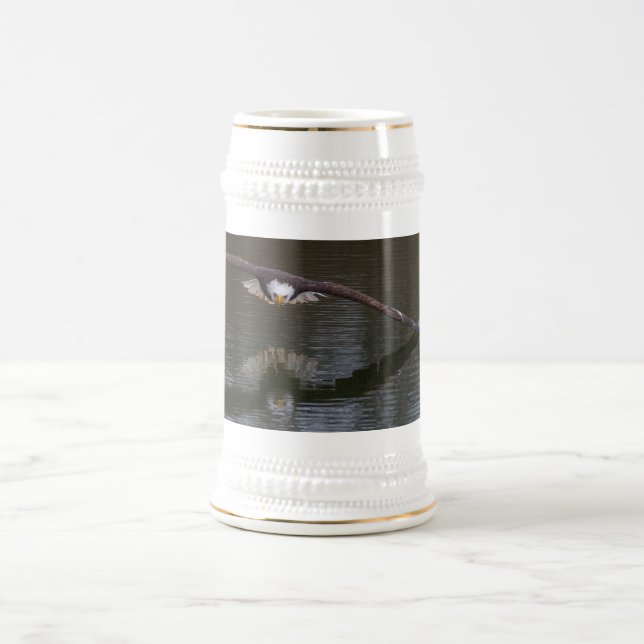 Jarra De Cerveza Águila calva en vuelo (Centro)