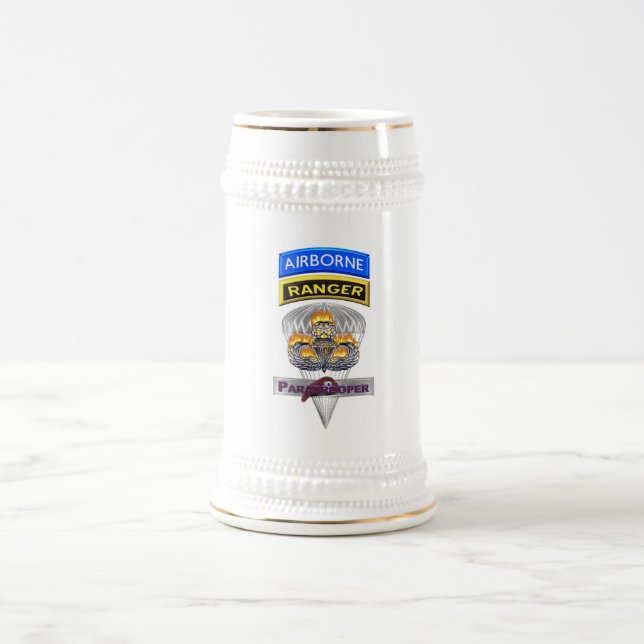 Jarra De Cerveza Alas paracaidistas flamantes del maestro de los ra (Centro)