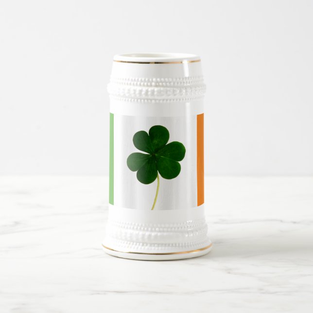 Jarra De Cerveza Bandera irlandesa del Día de San Patricio Shamrock (Centro)