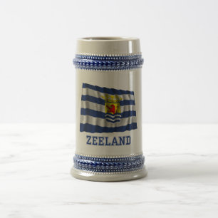 Jarra De Cerveza Bandera que agita de Zelanda con nombre