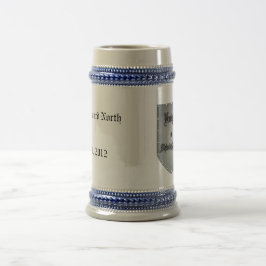 Jarra De Cerveza Caballero en escudo brillante de la armadura