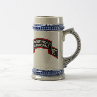 Cerveza Stein con la voluta de la compañía
