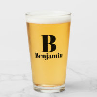 Jarra de cerveza con nombre monograma simple