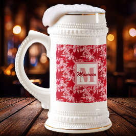 Jarra De Cerveza Hojas de arce en un fondo rosado