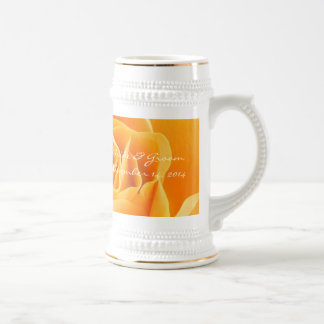 Jarra De Cerveza Novia y Boda de Groom Fecha Naranja Stein Rosas
