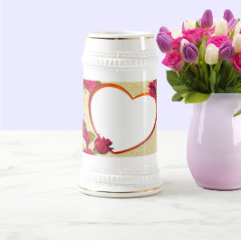 Jarra De Cerveza Rosas y marco cardíaco añaden su foto