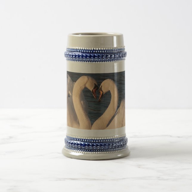 Jarra De Cerveza Swans Heart 22 oz Stein (Centro)
