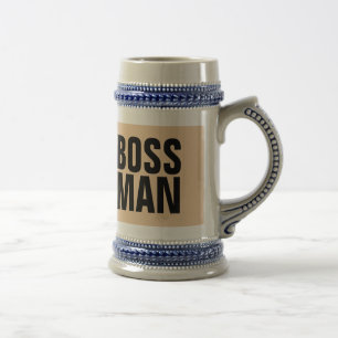 JARRA DE CERVEZA Y TAZAS DE CAFÉ DEL JEFE