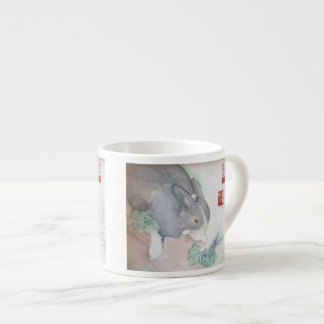 Jaspe la taza del café express del conejito