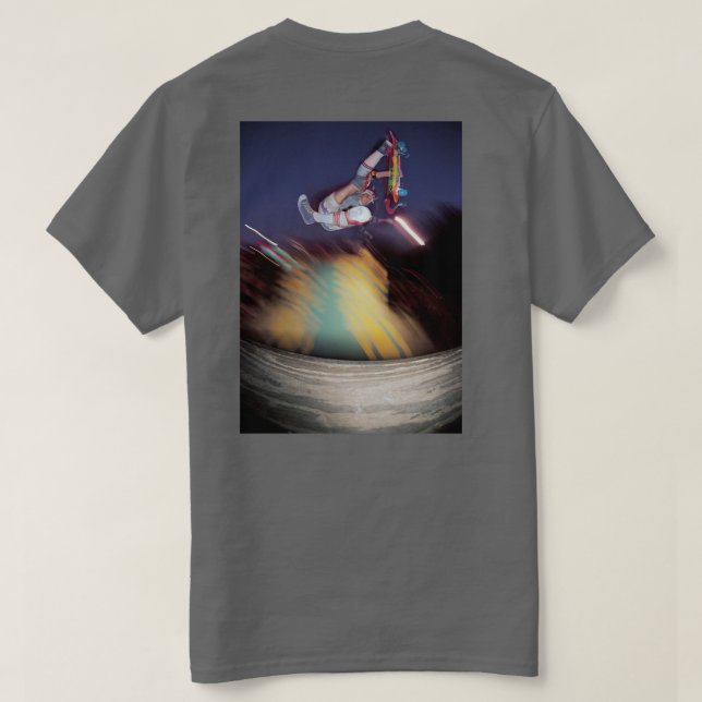 Jeff Phillips Boneless escribe sobre la camiseta d (Reverso del diseño)