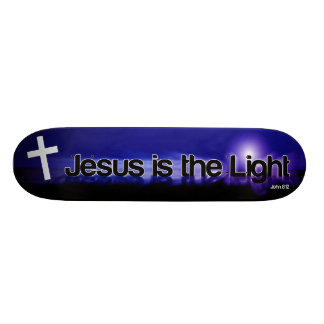 Jesús es la cubierta ligera del monopatín