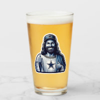 Jesús es un fan de Dallas bebiendo un vaso