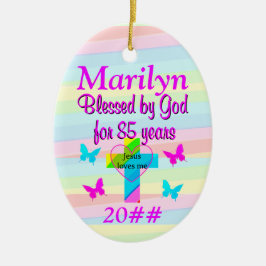 JESÚS ME AMA EL ORNAMENTO DE CUMPLEAÑOS 85 PERSONA