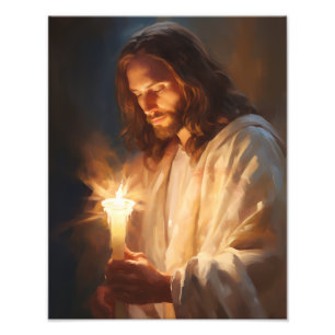 Jesús sujetando la foto de las velas