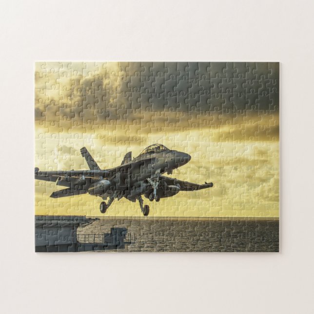 Jet saca partido del rompecabezas militar (Horizontal)