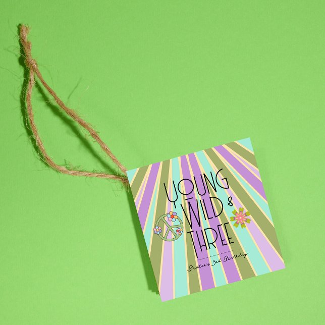 Joven, salvaje y tres | Etiqueta de favor de B-Day (Subido por el creador)