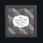 Joyero Bodas de tipografía de Chalkboard<br><div class="desc">Chalkboard Vintage Modern Mr and Mrs Chalkboard Wedding Invitaciones a la boda Dulce y elegante bodas de pizarra Chalkboard Modern Vintage Invitaciones a dulces y suaves bodas de pizarra Boda Camisetas</div>