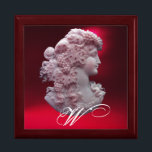 JOYERO CÁMARA ANTIGUA, SEÑORA CON MONOGRAMA DE GRAPAS<br><div class="desc">Elegante y antigua joya de cammo con un hermoso perfil de mujer con el pelo largo ornamentado con uvas y viñas para la cosecha de viñas con piedra de ruby roja.Parte de "Frutos de temporada". Este elegante diseño es perfecto para nutricionistas, dietistas, abastecedores, servicio de comida, preparación o restaurante, catering,...</div>