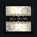 Joyero Elegante Jewel Black Damask Keepsake Gift Box<br><div class="desc">Caja de regalo de damasco negro. Cajas de regalo de oro negro. Cajas de regalo elegantes en negro. Cajas de oro de damasco negro. Caja de joyas de oro negro. Añade tus detalles al frente simplemente eligiendo el botón "Personalizar it!" para empezar a añadir los detalles del evento, el estilo...</div>