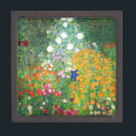 Joyero Gustav Klimt Flower Garden Box<br><div class="desc">Caja de regalo de Gustav Klimt Flower Garden. Pintura de aceite sobre lienzo de 1907. Completada durante su fase dorada, Flower Garden es una de las pinturas más famosas de Klimt. Los colores del verano brotan en este trabajo con una hermosa mezcla de flores naranja, roja, violeta, azul, rosa y...</div>