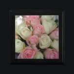 Joyero Hermoso Bouquet de flores de rosas blancas rosas<br><div class="desc"></div>