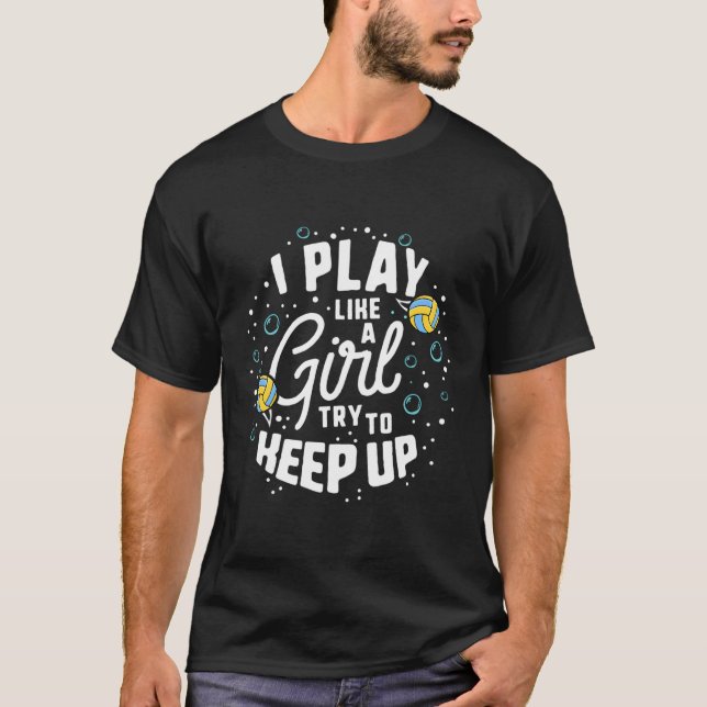 Juego Como Un Chica Intenta Mantener La Camisa Del (Anverso)
