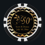 Juego De Fichas De Póquer Clásico 50° Aniversario del Boda de Oro<br><div class="desc">Fichas de póquer. Diseño del 50° Aniversario del Boda Dorado listo para su personalización. ✔ NOTA: ¡SÓLO CAMBIA LAS ÁREAS DE PLANTILLA NECESARIAS! 😀 Si es necesario, puede eliminar el texto y empezar a agregar de nuevo el texto y la fuente que desee. 📌 Si necesita una mayor personalización, haga...</div>