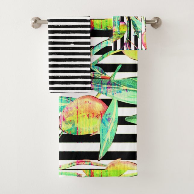 Juego de toallas de baño de mangos rayados en blan (In situ)