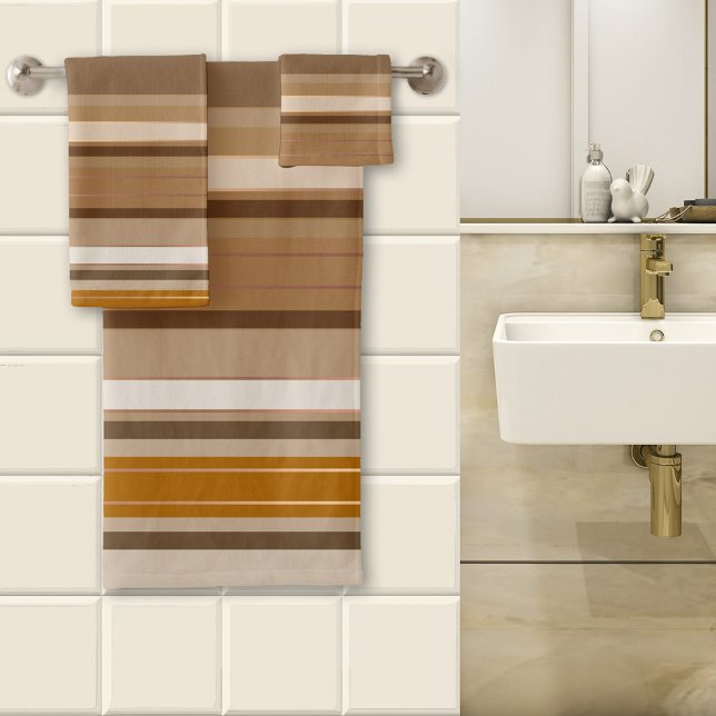 Juego de toallas de café, chocolate y caramelo (A lovely striped bathroom towel set in coffee, chocolate and caramel cream colors.)