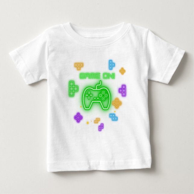 Juego en camiseta de jugador verde neón, azul y am (Anverso)