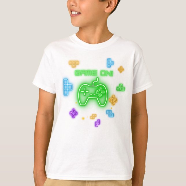 Juego en camiseta de jugador verde neón, azul y am (Anverso)