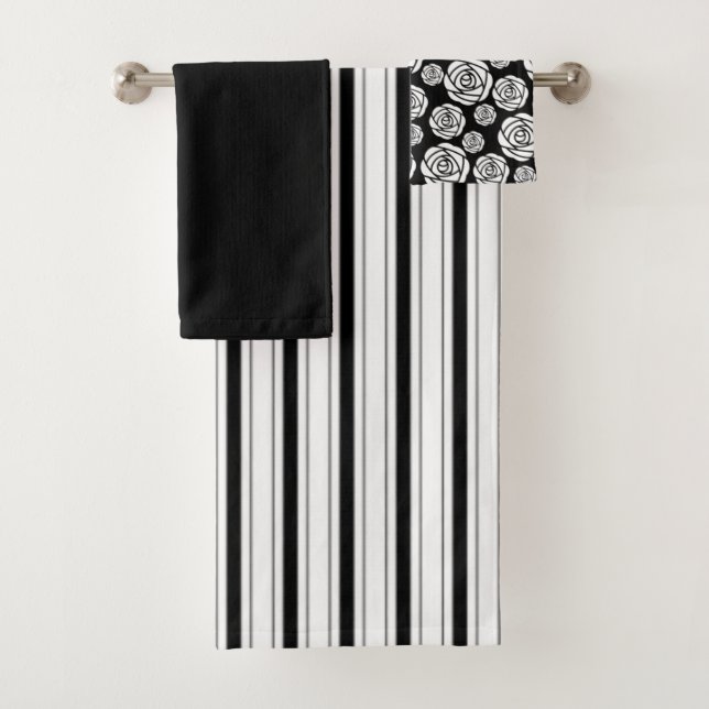 Juego llamativo de toallas de baño en blanco y neg (In situ)