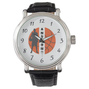 Jugador de baloncesto con reloj de cuero personali