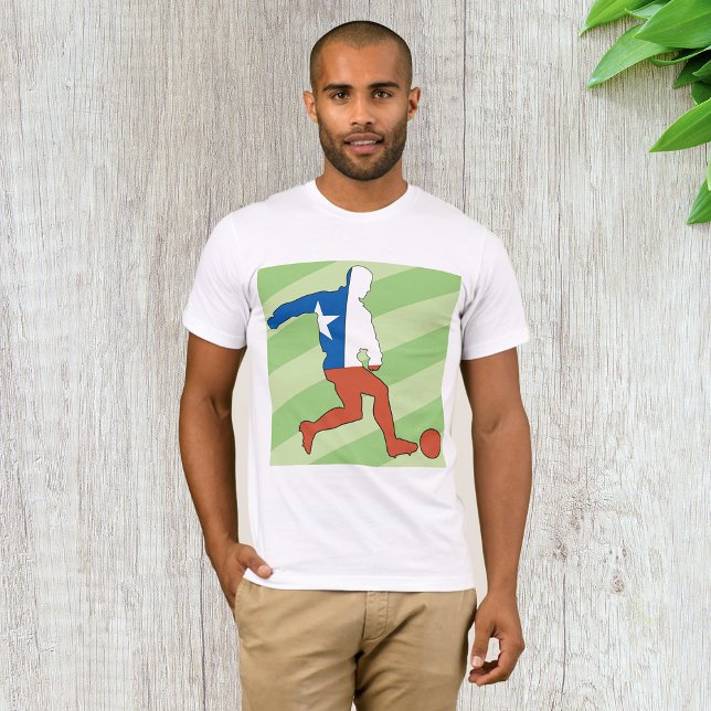Jugador de fútbol nacional pone camiseta (Subido por el creador)