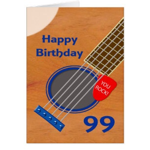 Jugador de guitarra con cumpleaños número 99