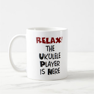 jugador de ukulele está aquí taza de café